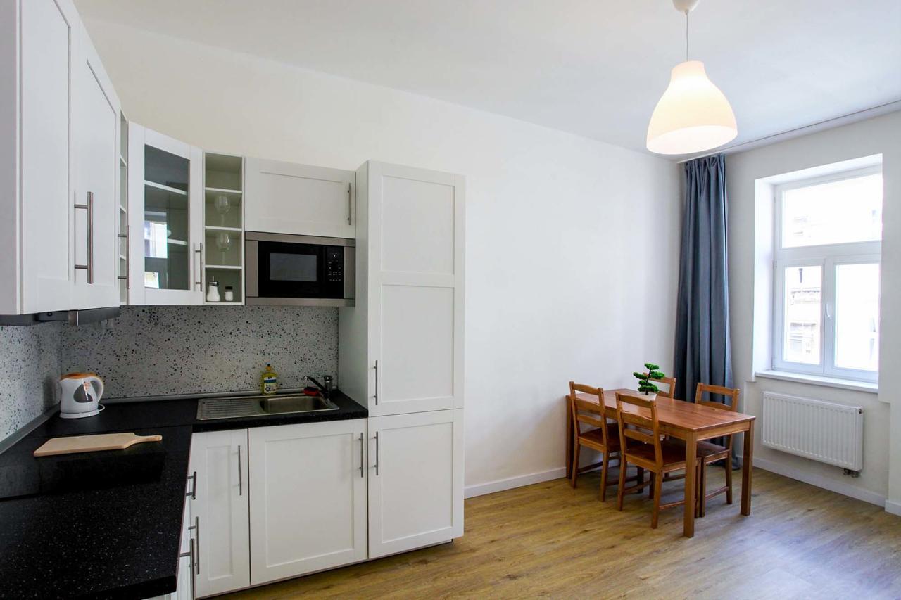 Churchill Apartments Praha Bagian luar foto