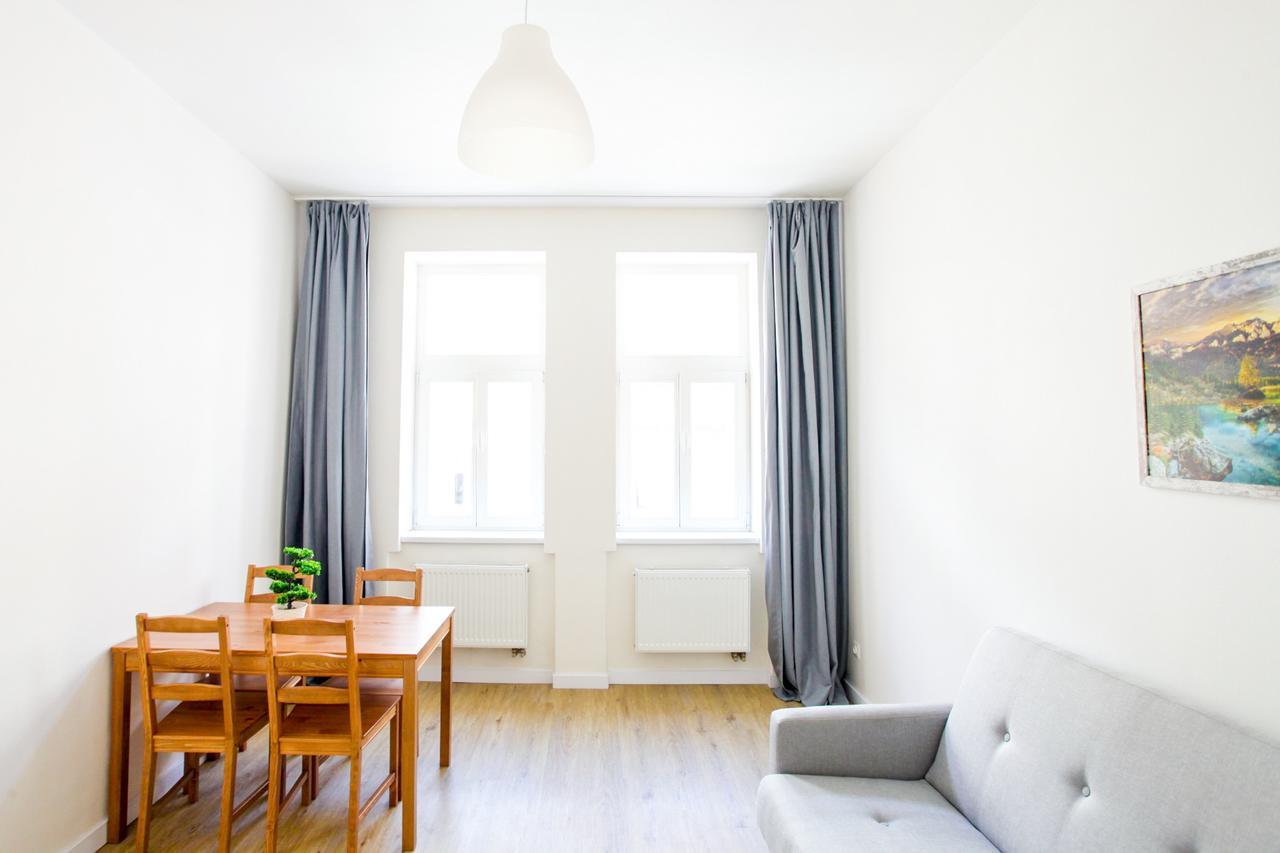 Churchill Apartments Praha Bagian luar foto